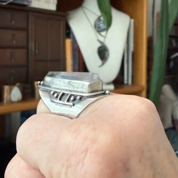 Acid Queen Amplifier Ring, Size 8 - Picture 9 of 10